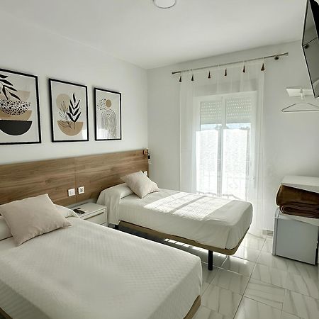 Hostal Merino Jedula Екстер'єр фото