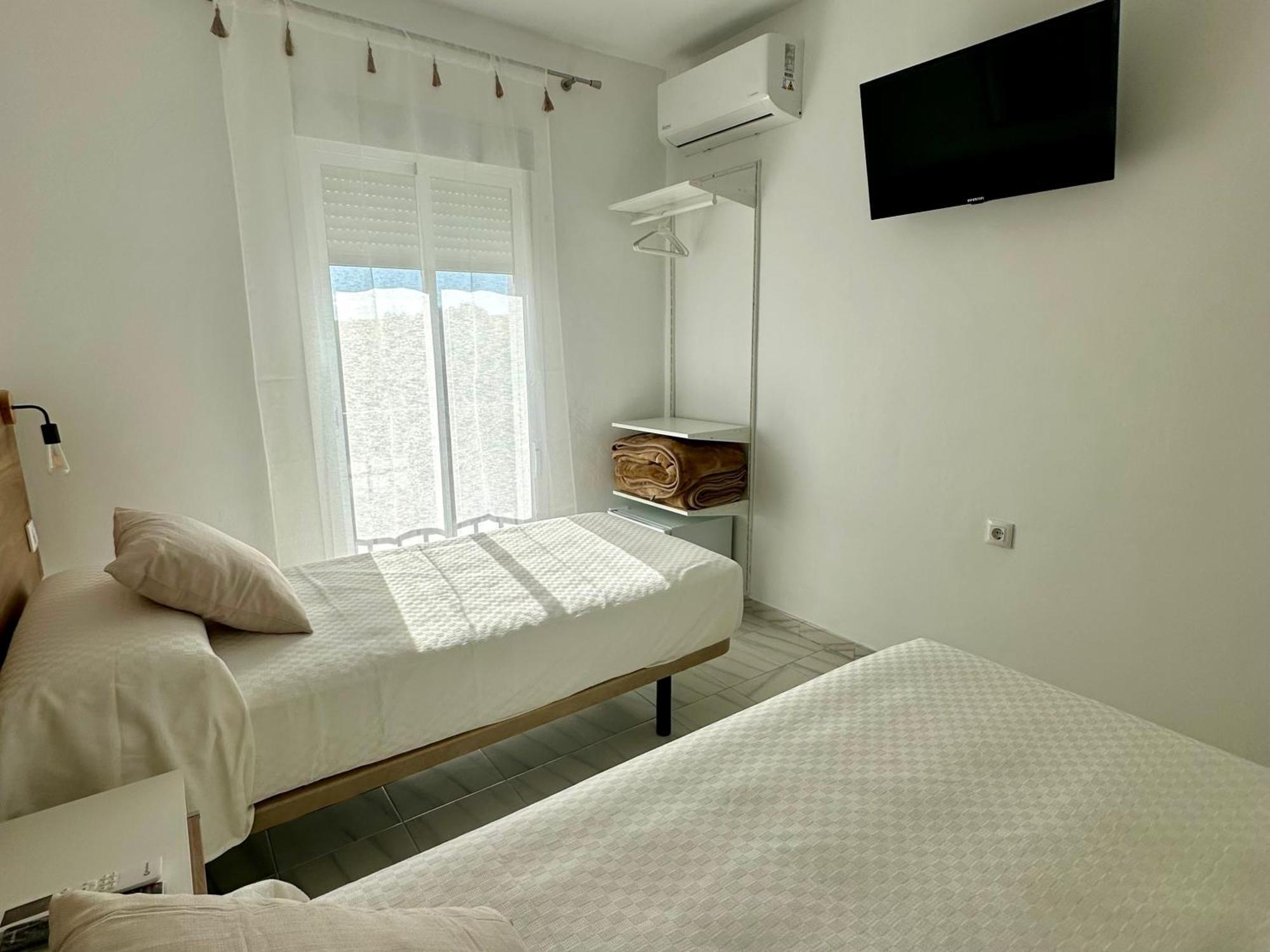 Hostal Merino Jedula Екстер'єр фото